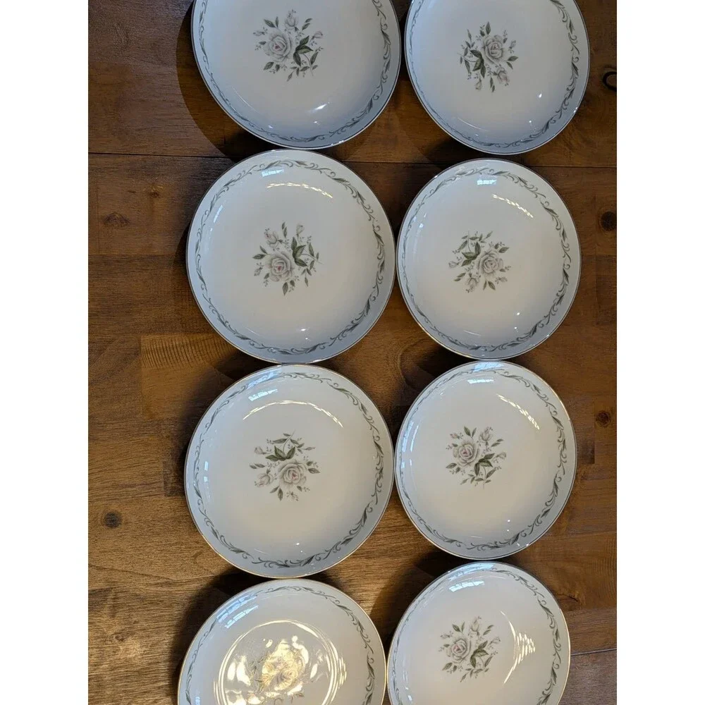 Vintage Diamond China Romance White Rose 7.5